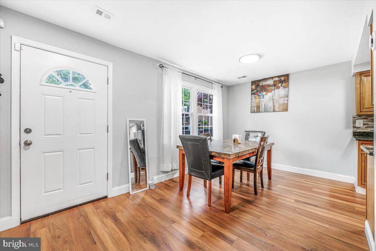 5852 MORNINGBIRD LANE