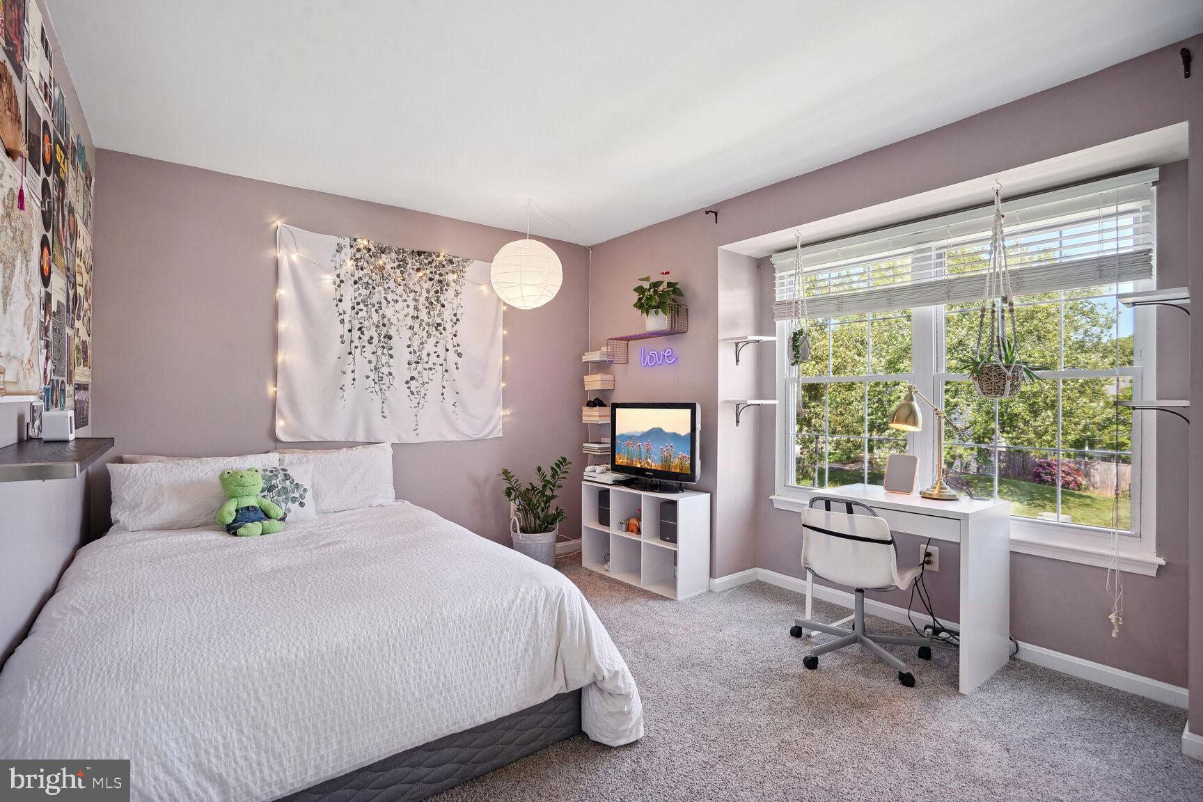 SEQUOIA FARMS - Residential