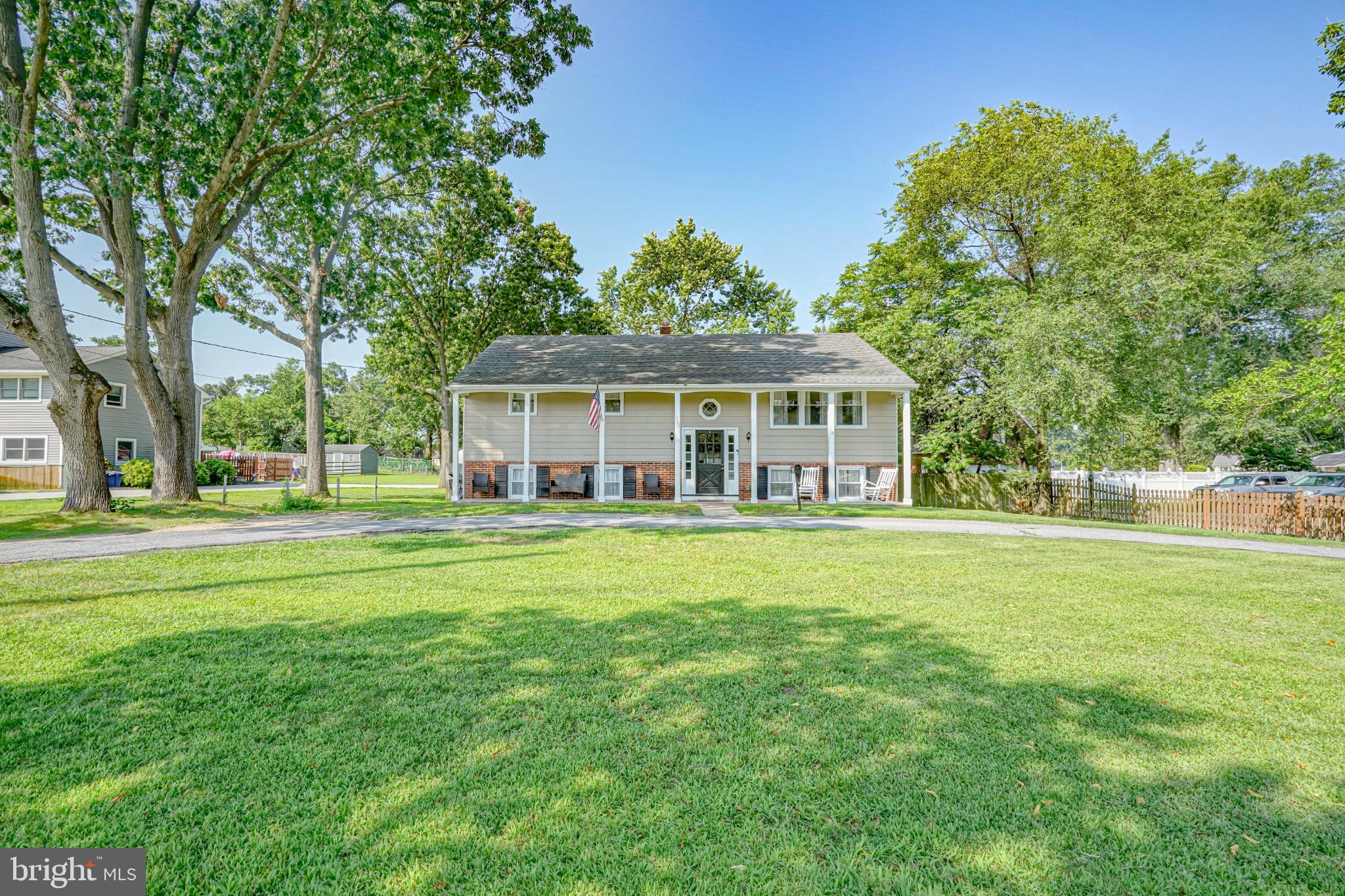 1062 S FAIRVIEW STREET