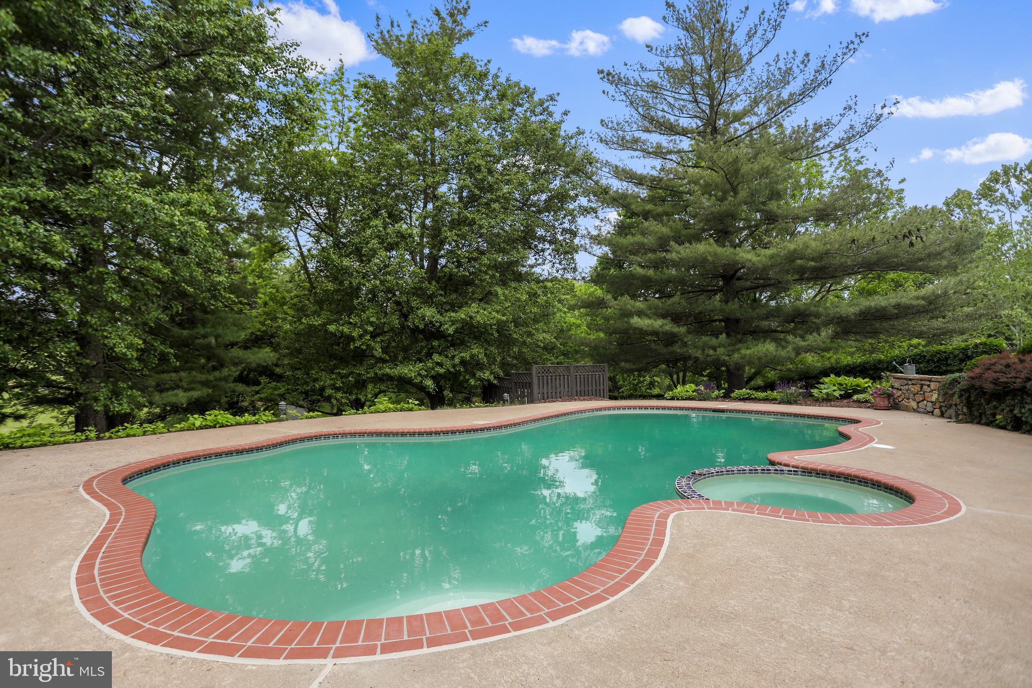 WATERFORD - Residential