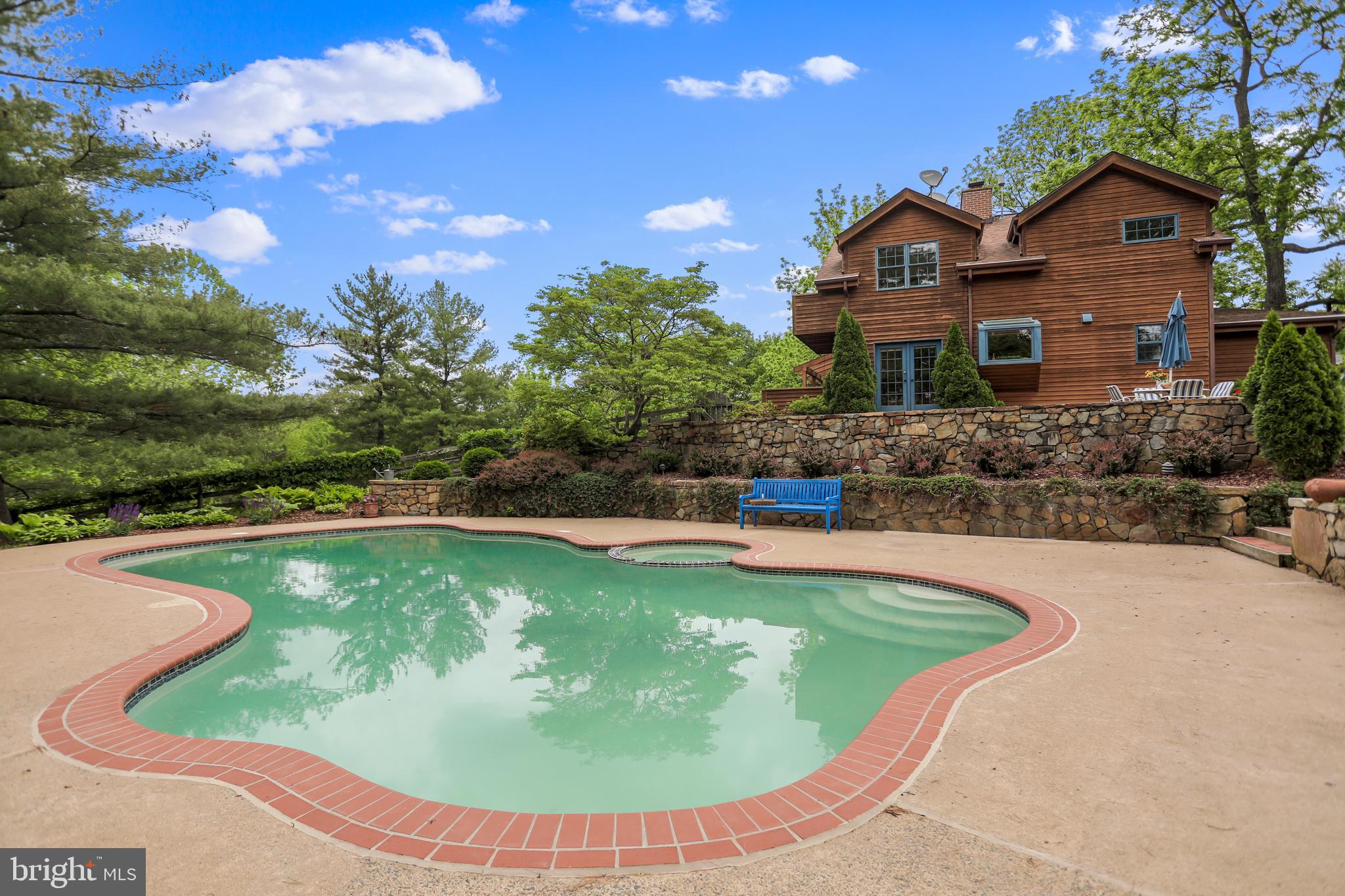 WATERFORD - Residential