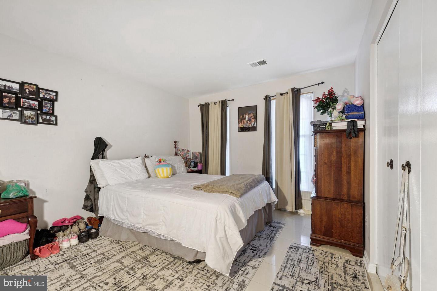 SQUIRES HILL - Residential