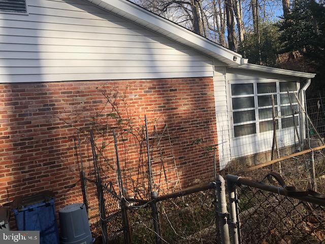 KEMP MILL HILLS - Residential Lease