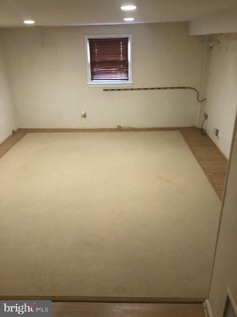 KEMP MILL HILLS - Residential Lease