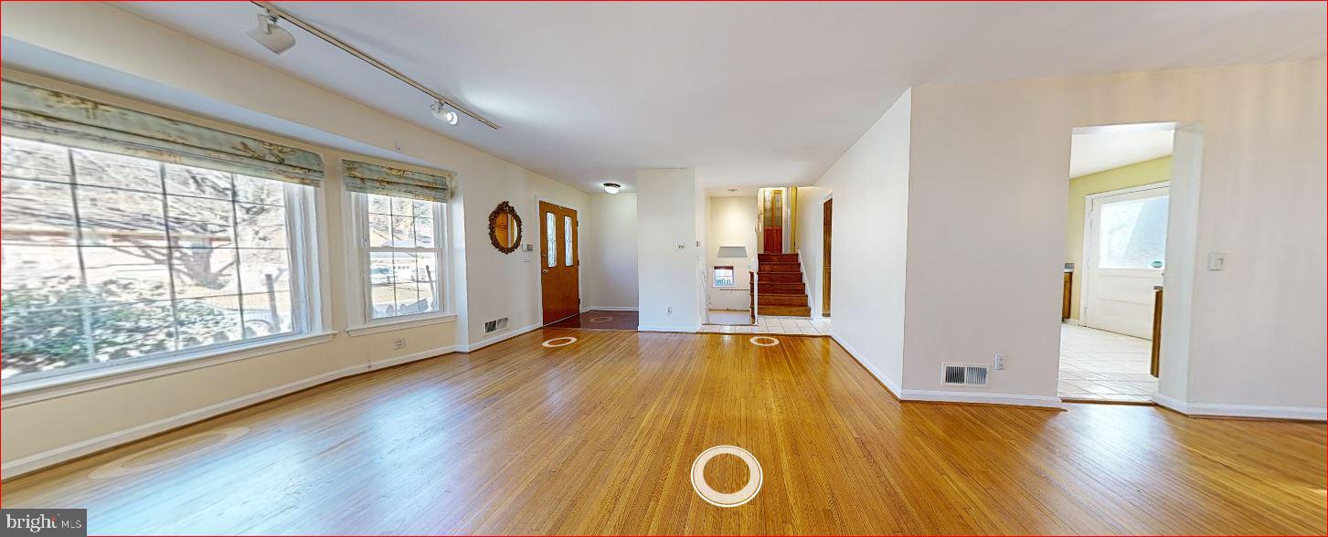 KEMP MILL HILLS - Residential Lease