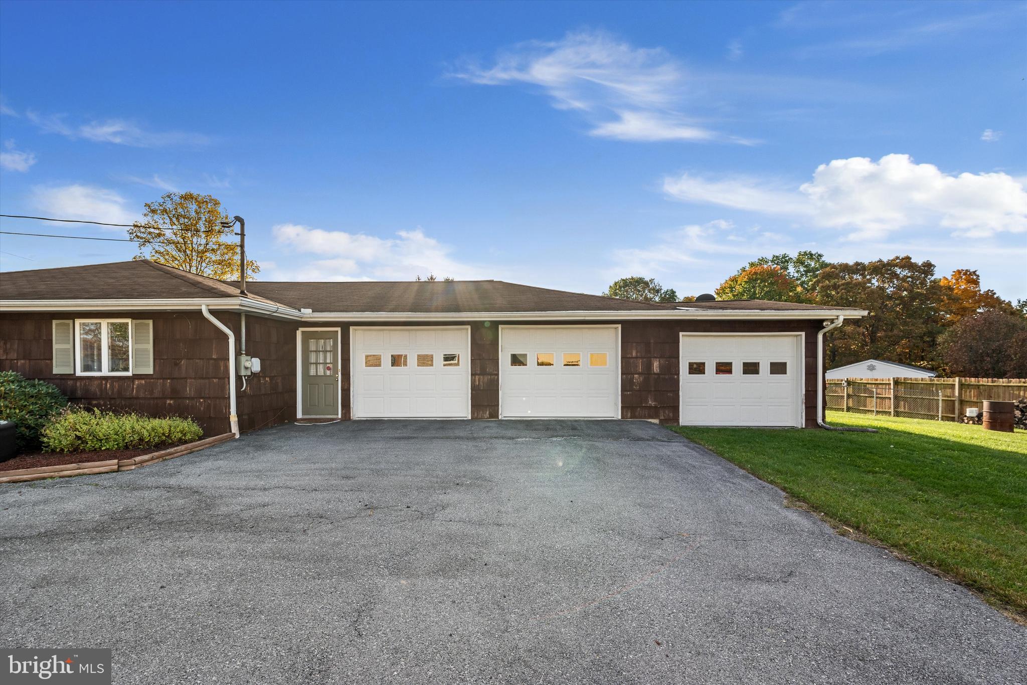 HILLCREST HEIGHTS - Residential