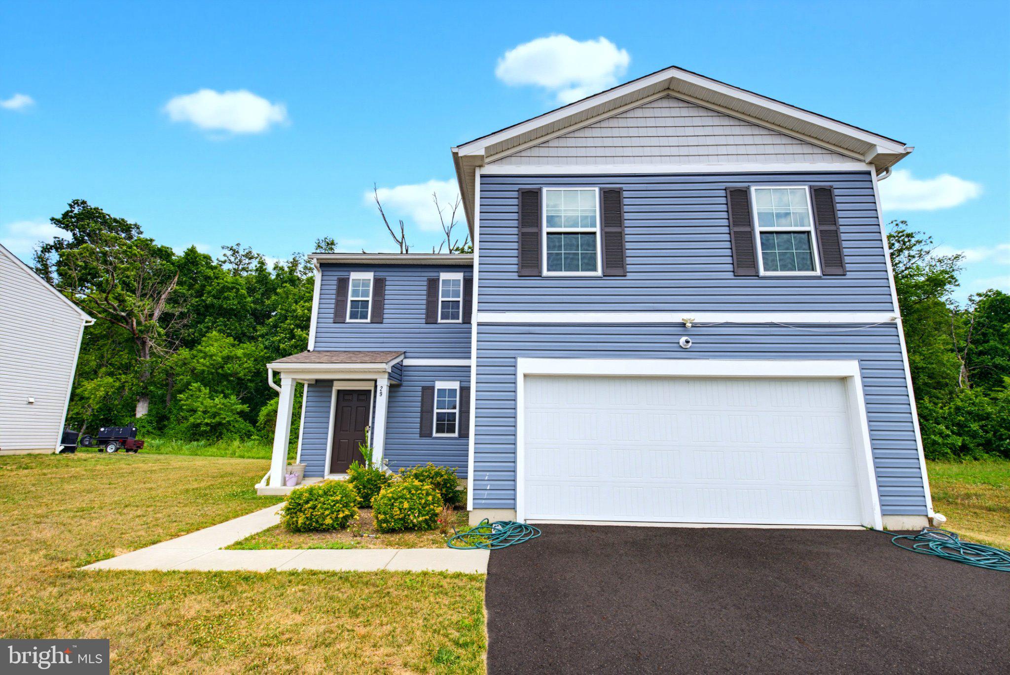 29 EISENHOWER DRIVE