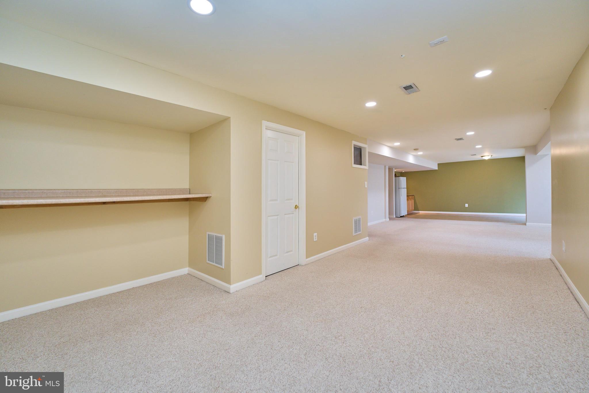 BLOOMS CROSSING - Residential