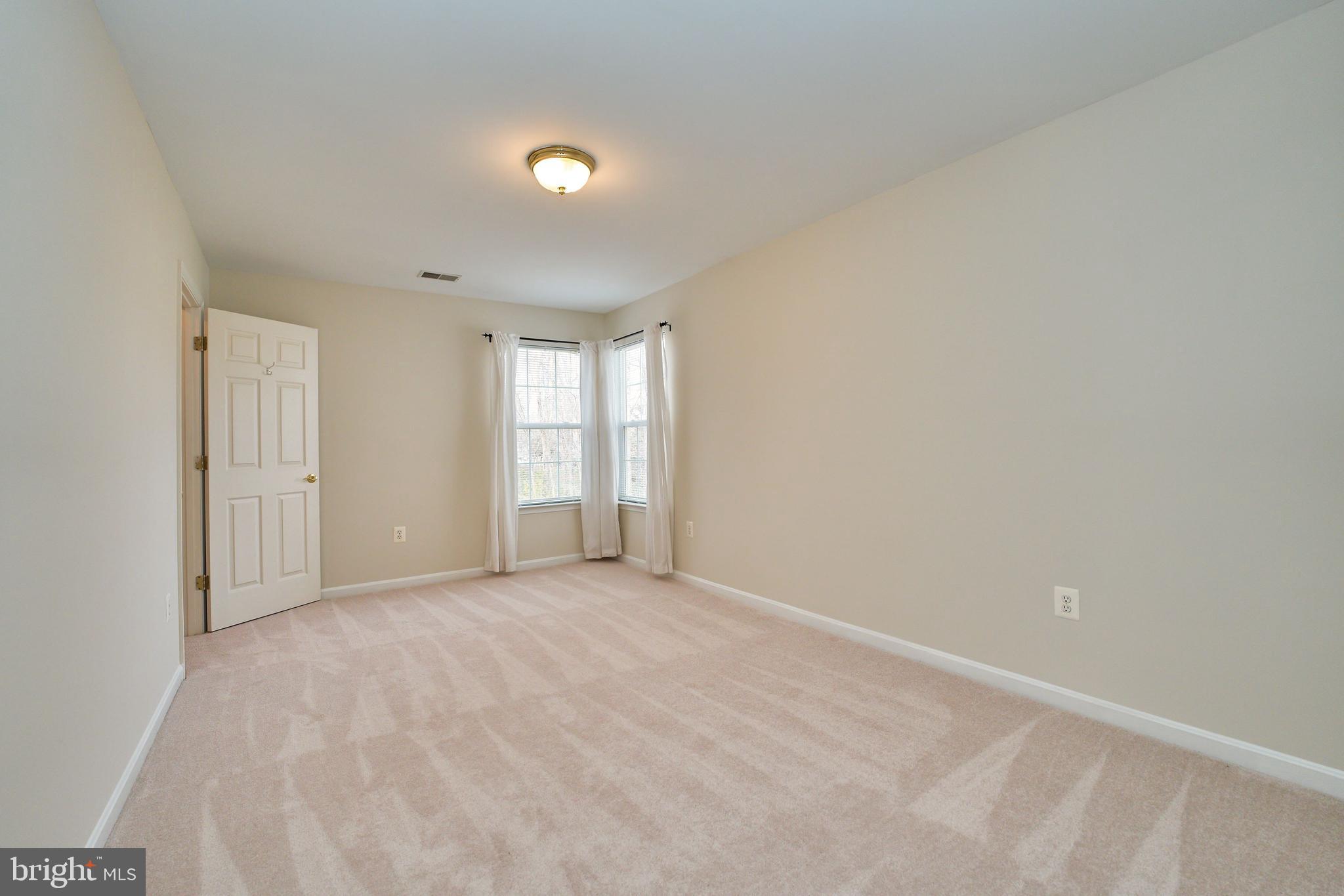 BLOOMS CROSSING - Residential