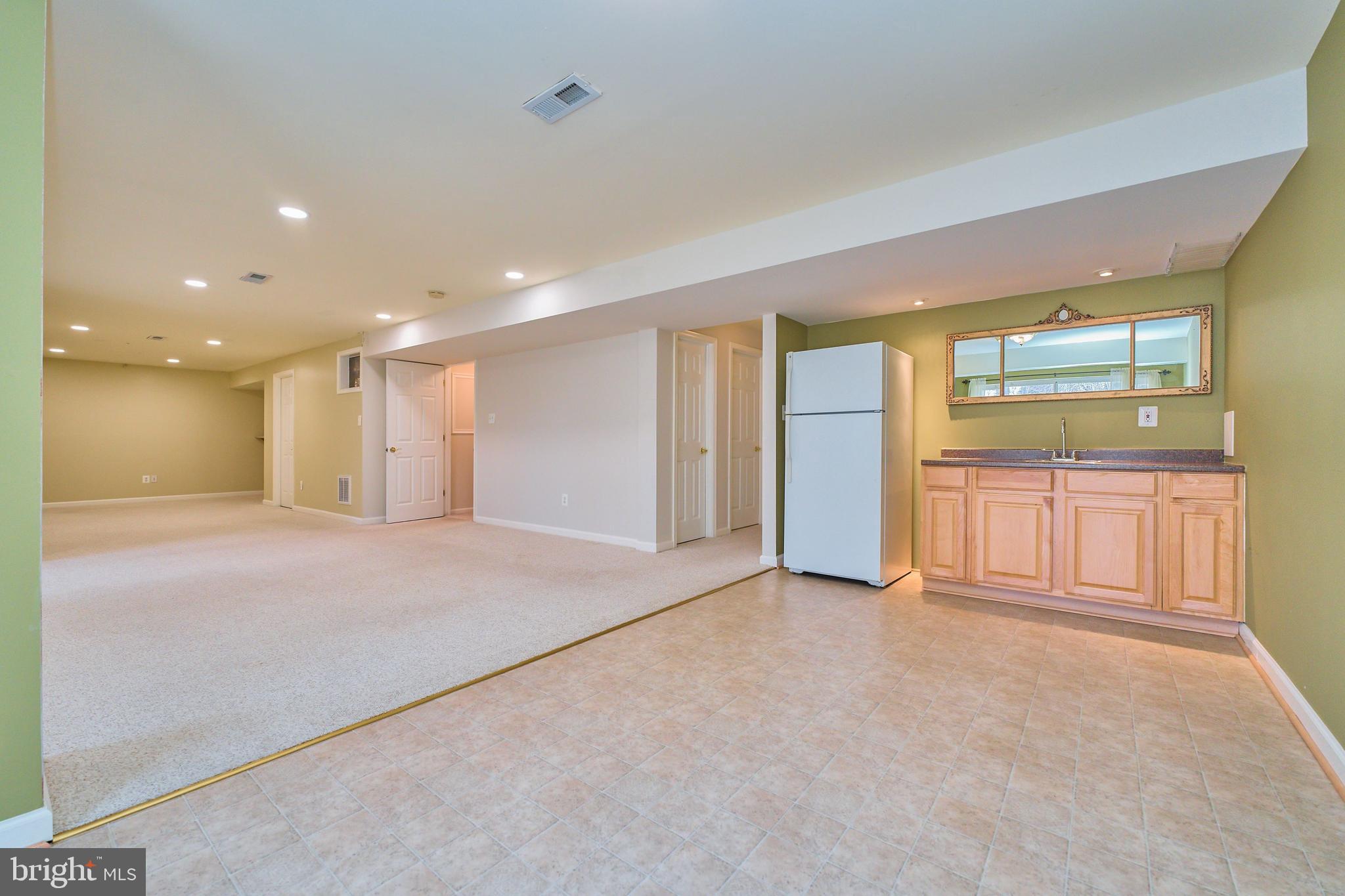 BLOOMS CROSSING - Residential