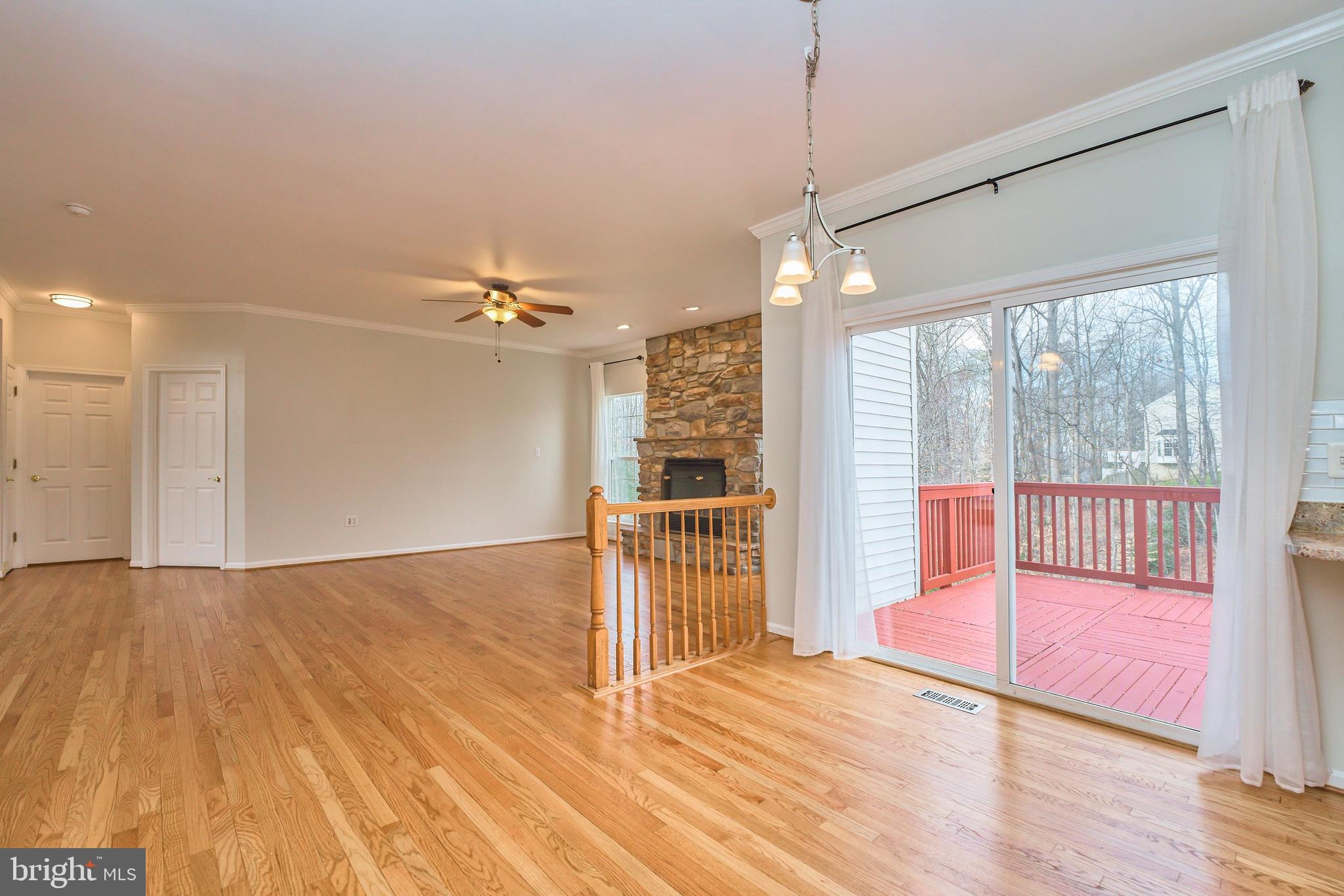 BLOOMS CROSSING - Residential