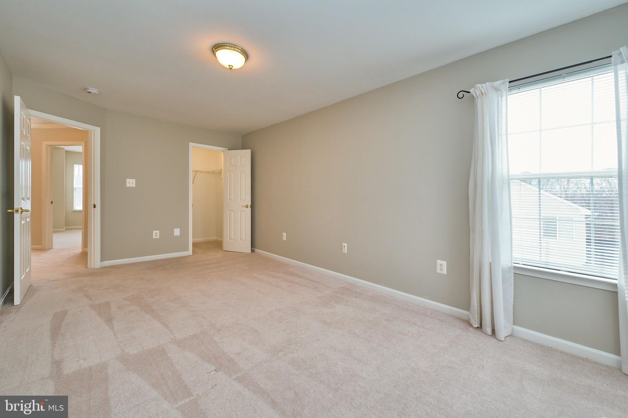 BLOOMS CROSSING - Residential