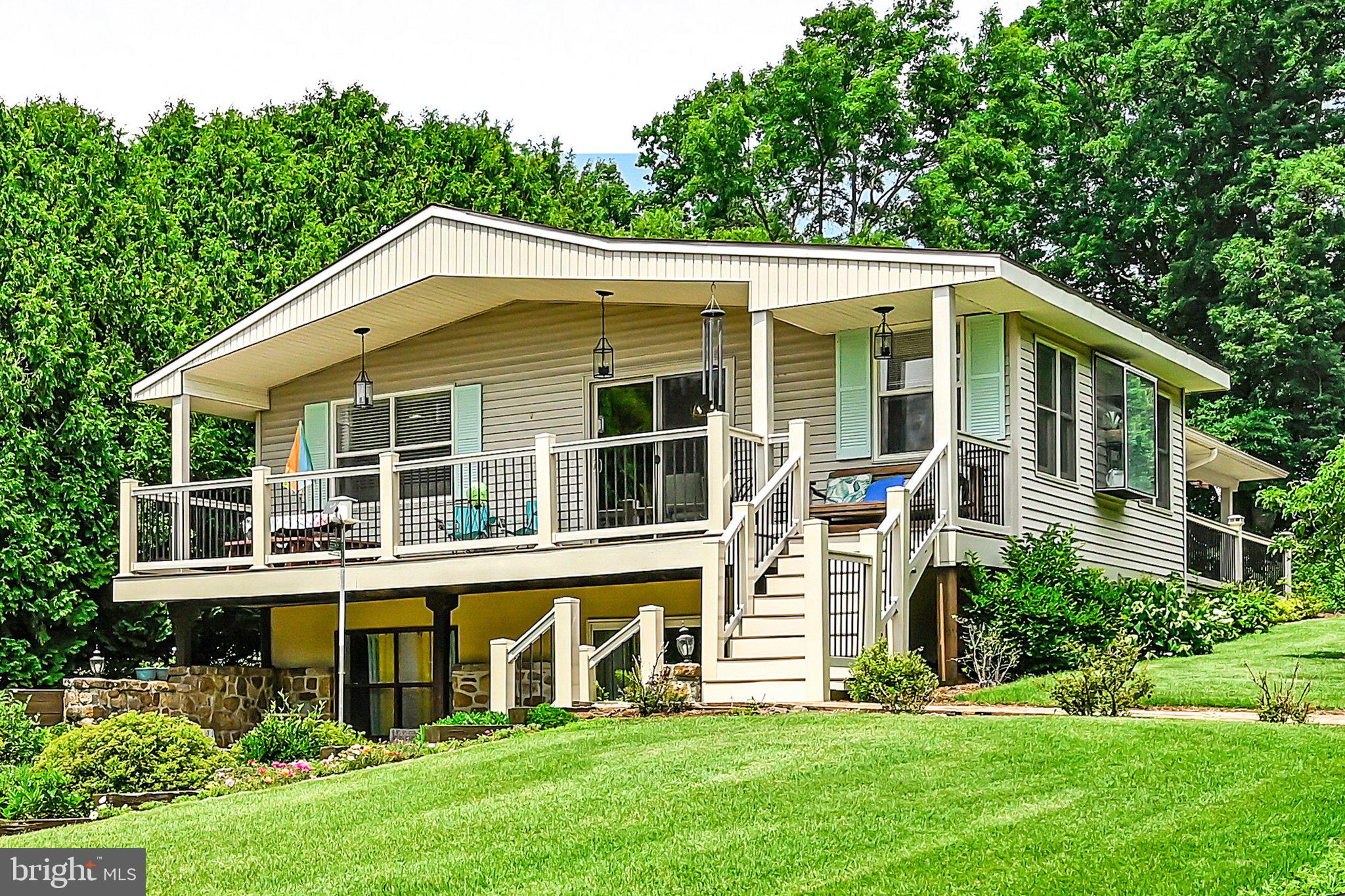 1138 FAWN COVE