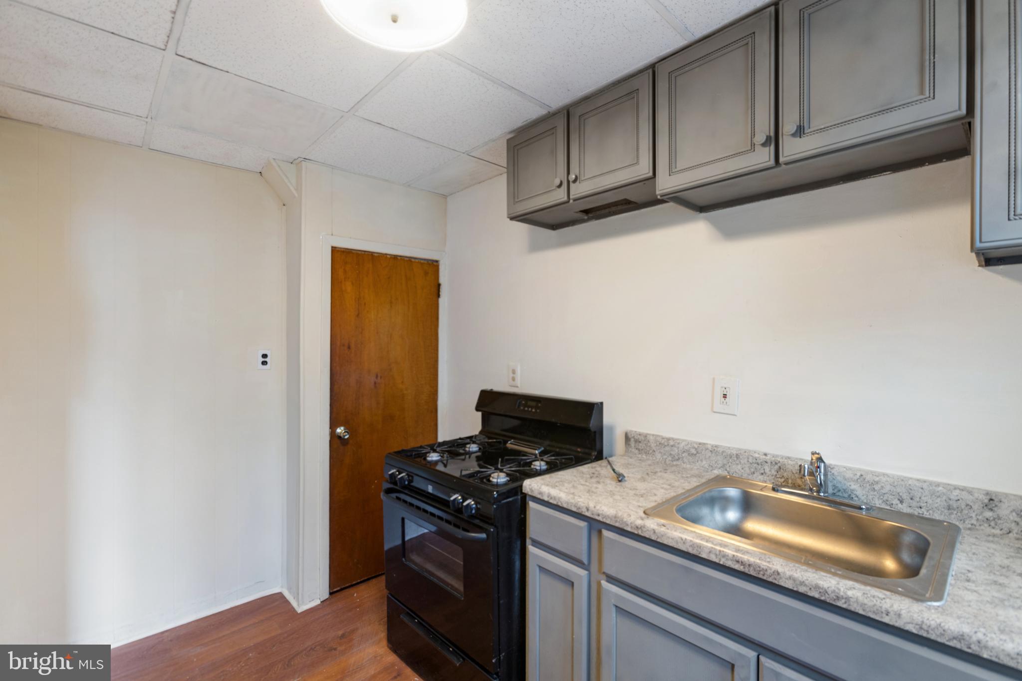 SUN VILLAGE - Residential