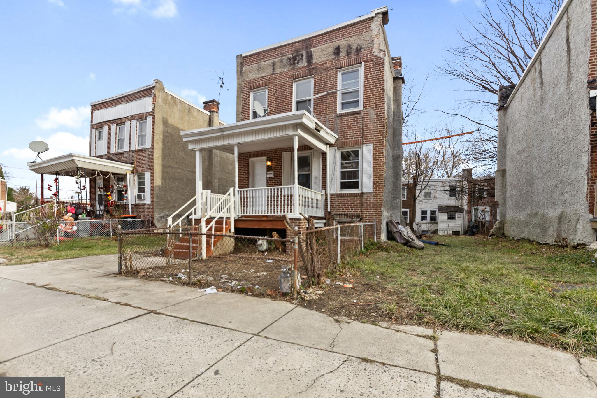 SUN VILLAGE - Residential