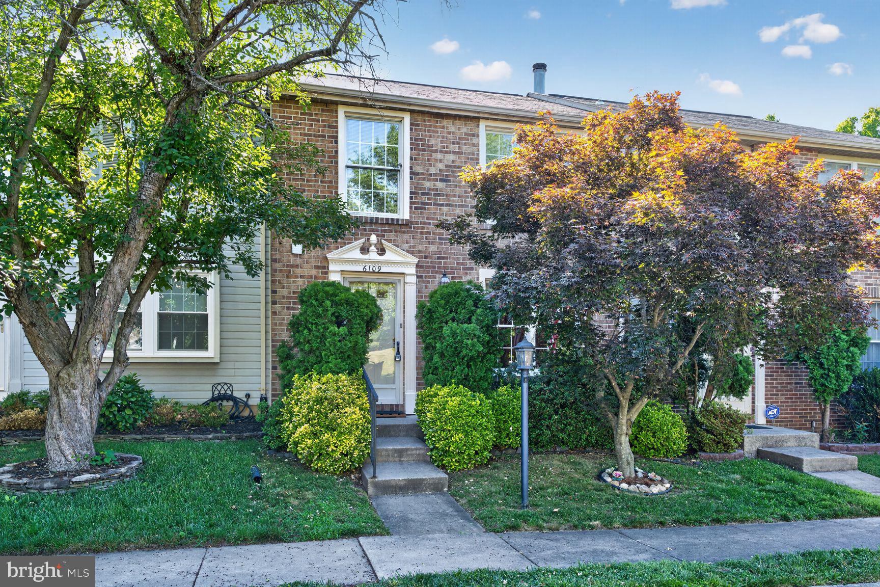 6109 GARDENIA COURT