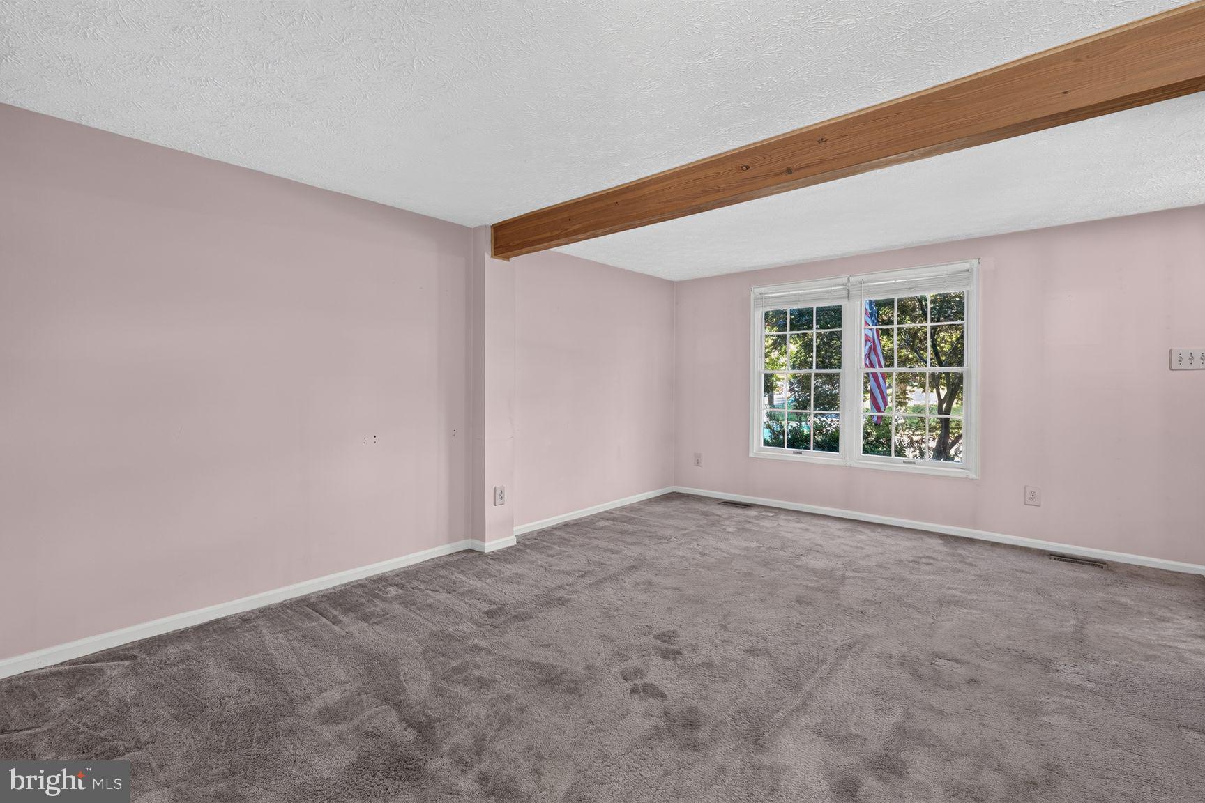 6109 GARDENIA COURT
