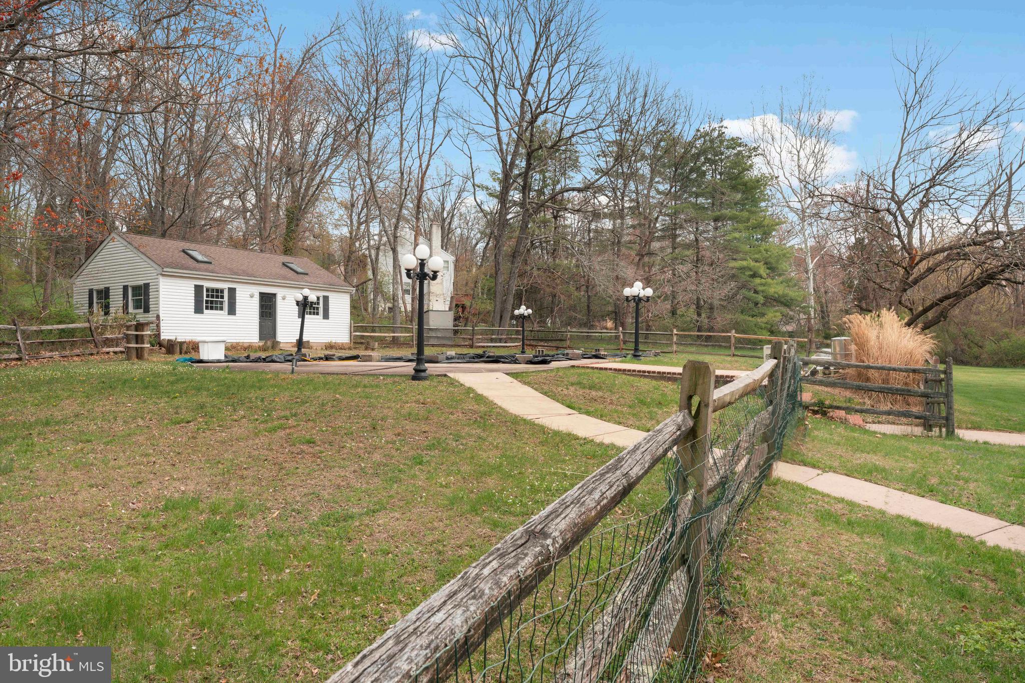 DEER RUN FARMS - Residential