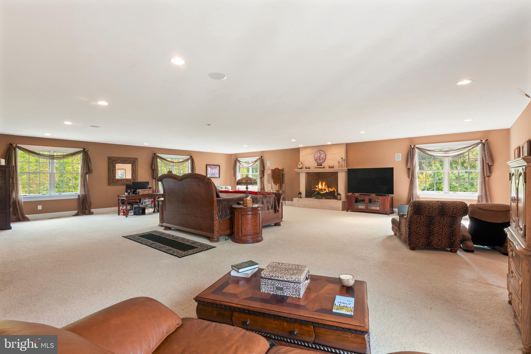 DEER RUN FARMS - Residential