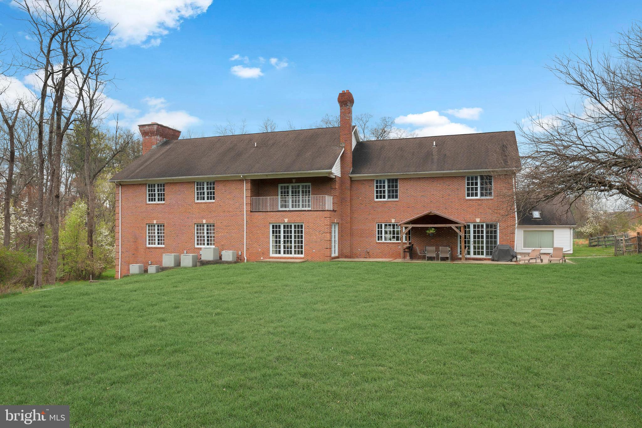 1390 OLD JACKSONVILLE