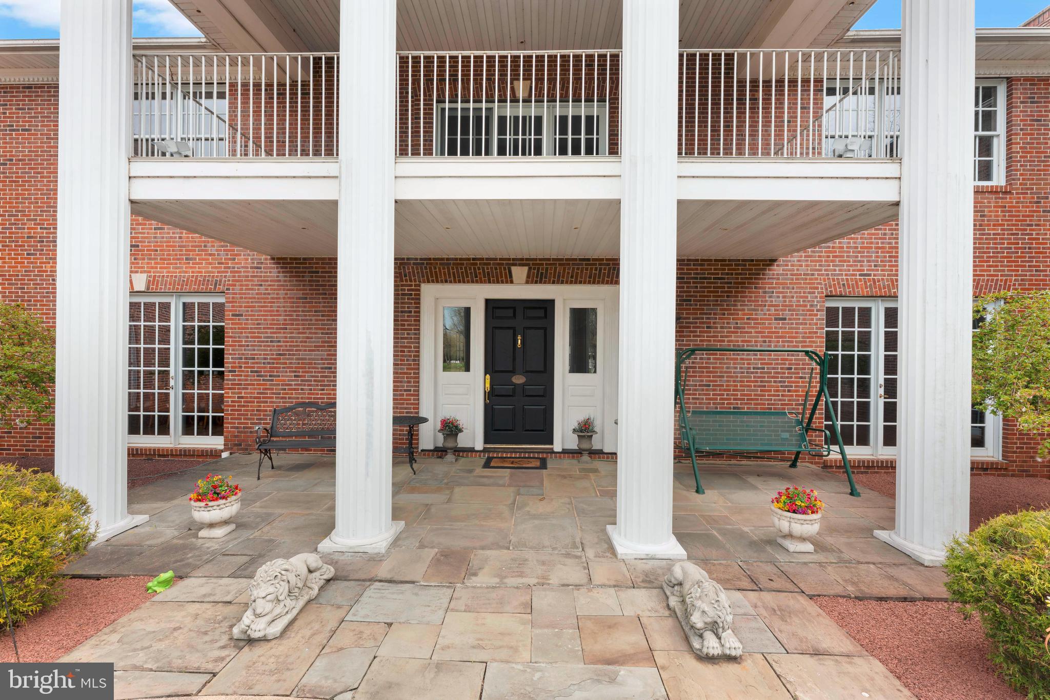 1390 OLD JACKSONVILLE