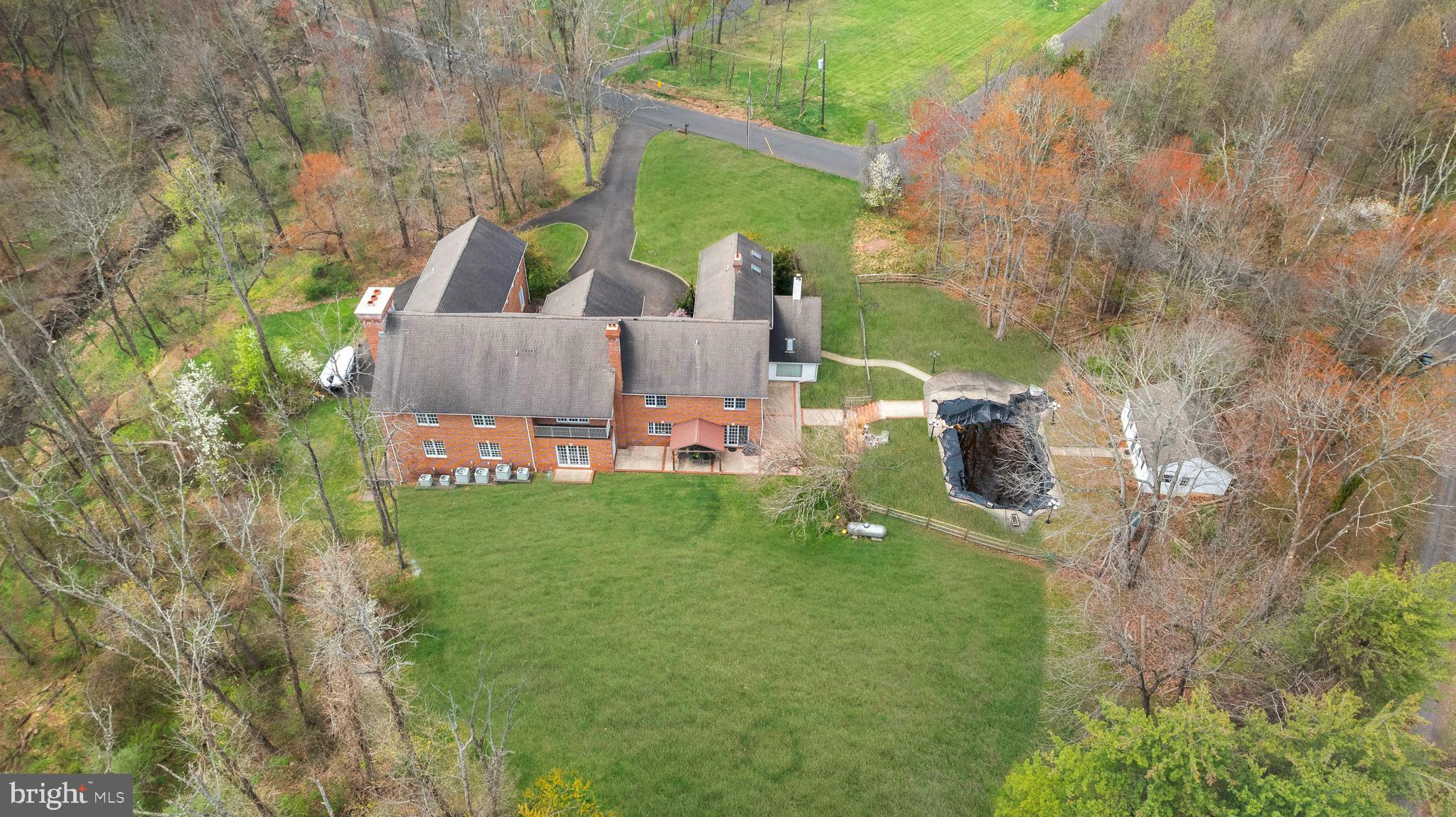 DEER RUN FARMS - Residential