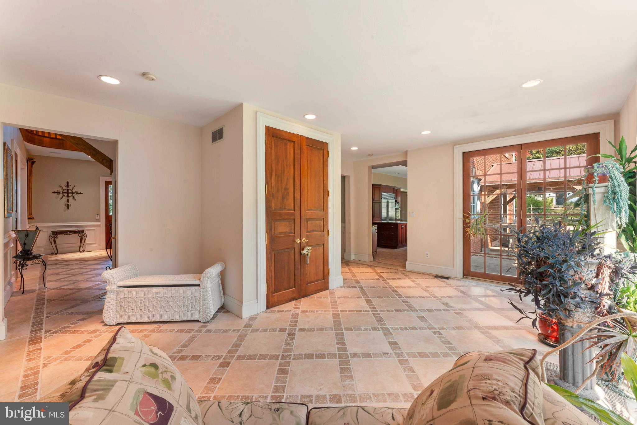 DEER RUN FARMS - Residential