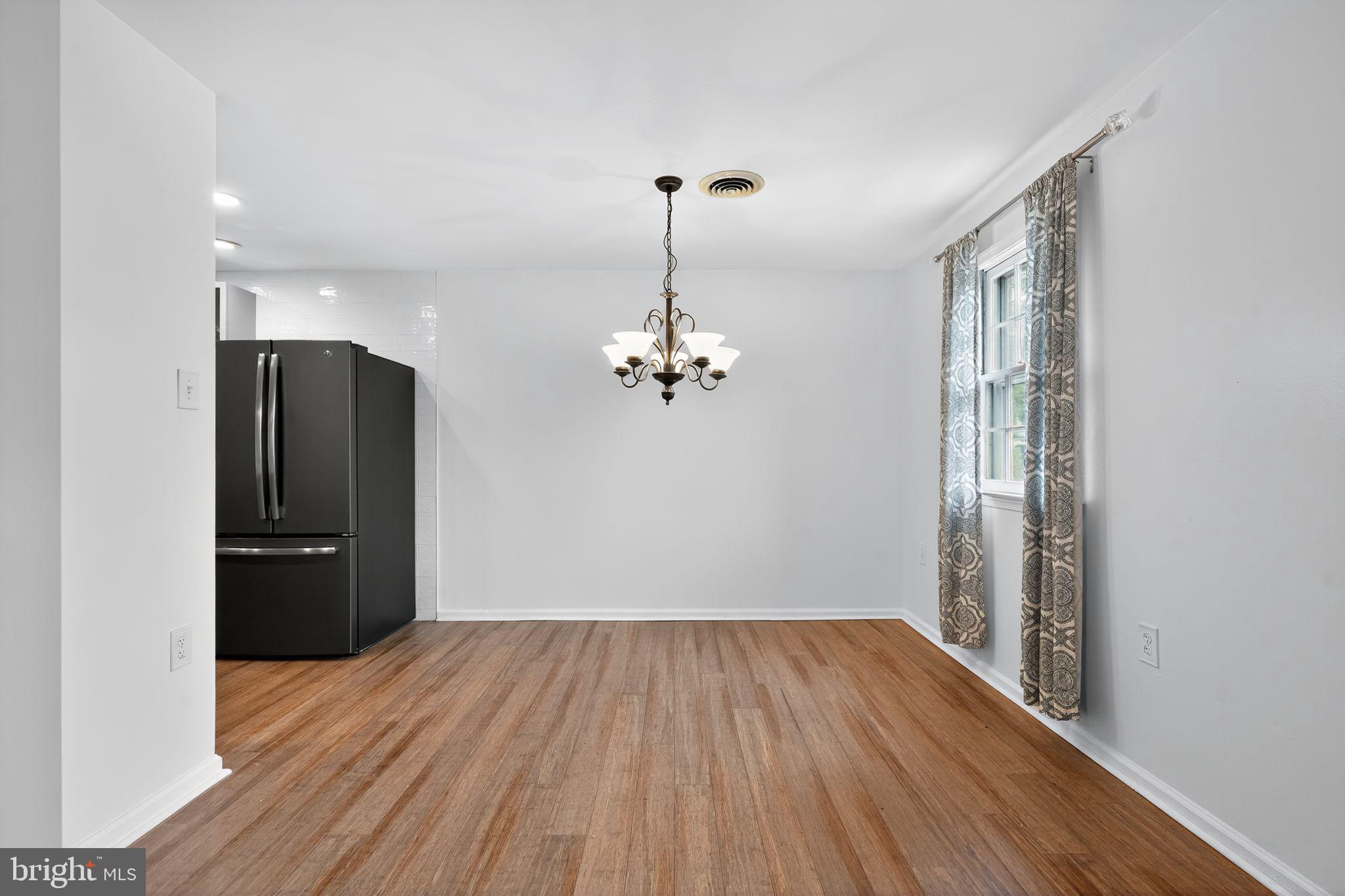 YARDLEY COMMONS - Residential