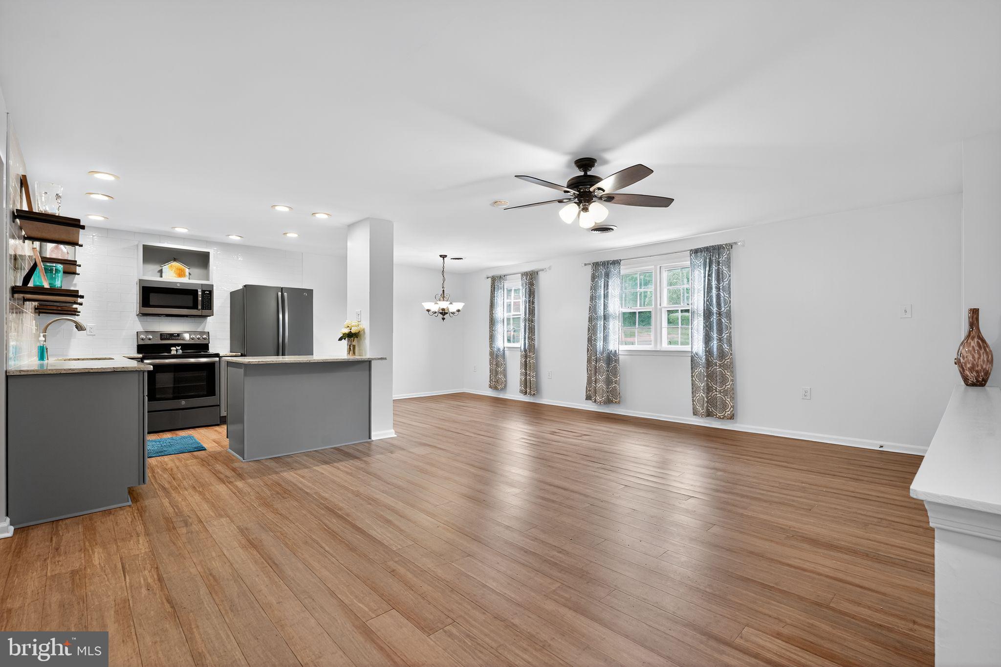 YARDLEY COMMONS - Residential