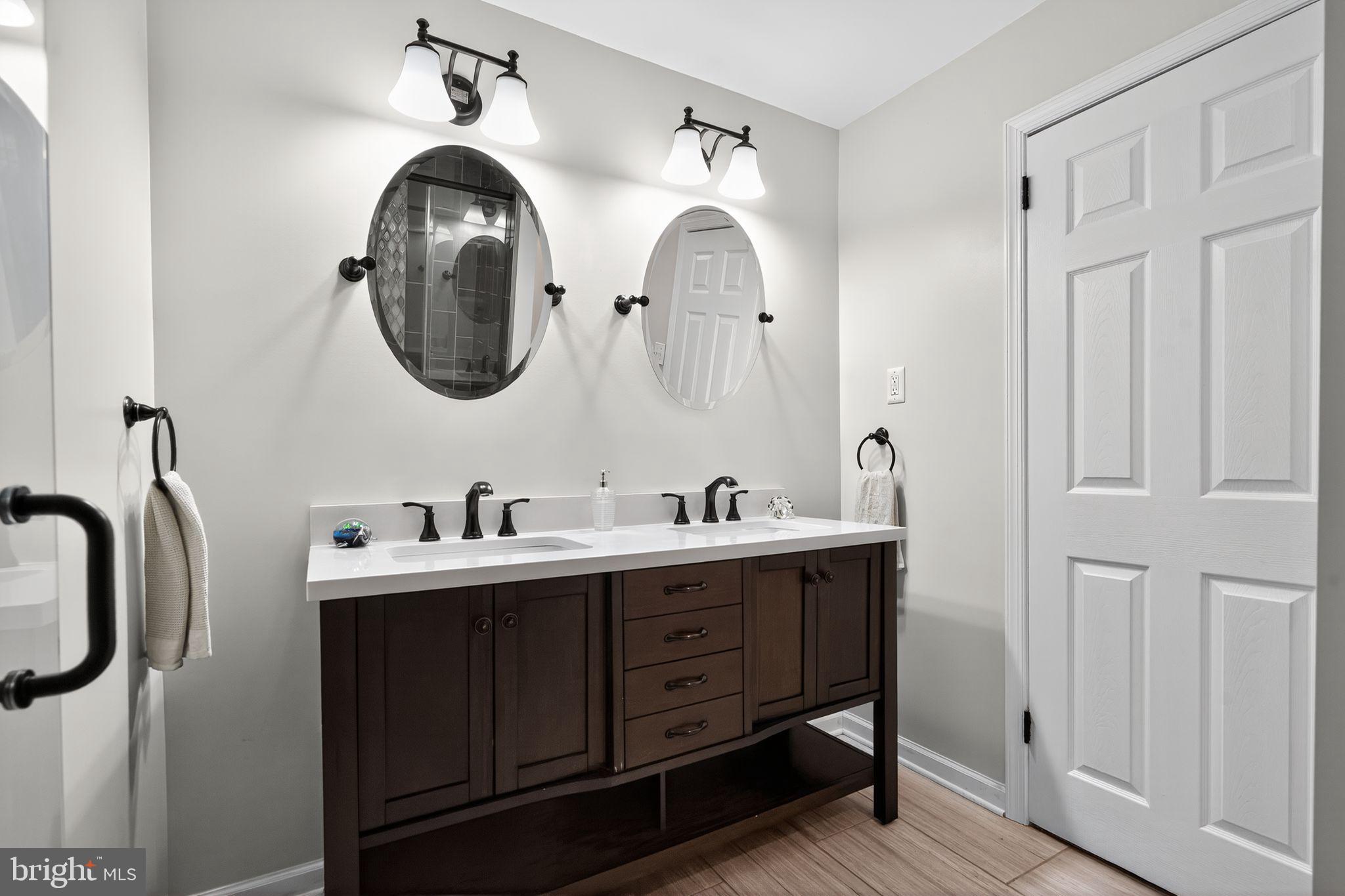 YARDLEY COMMONS - Residential