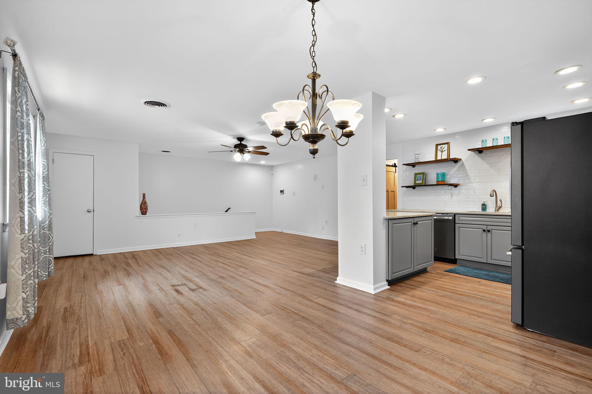 YARDLEY COMMONS - Residential