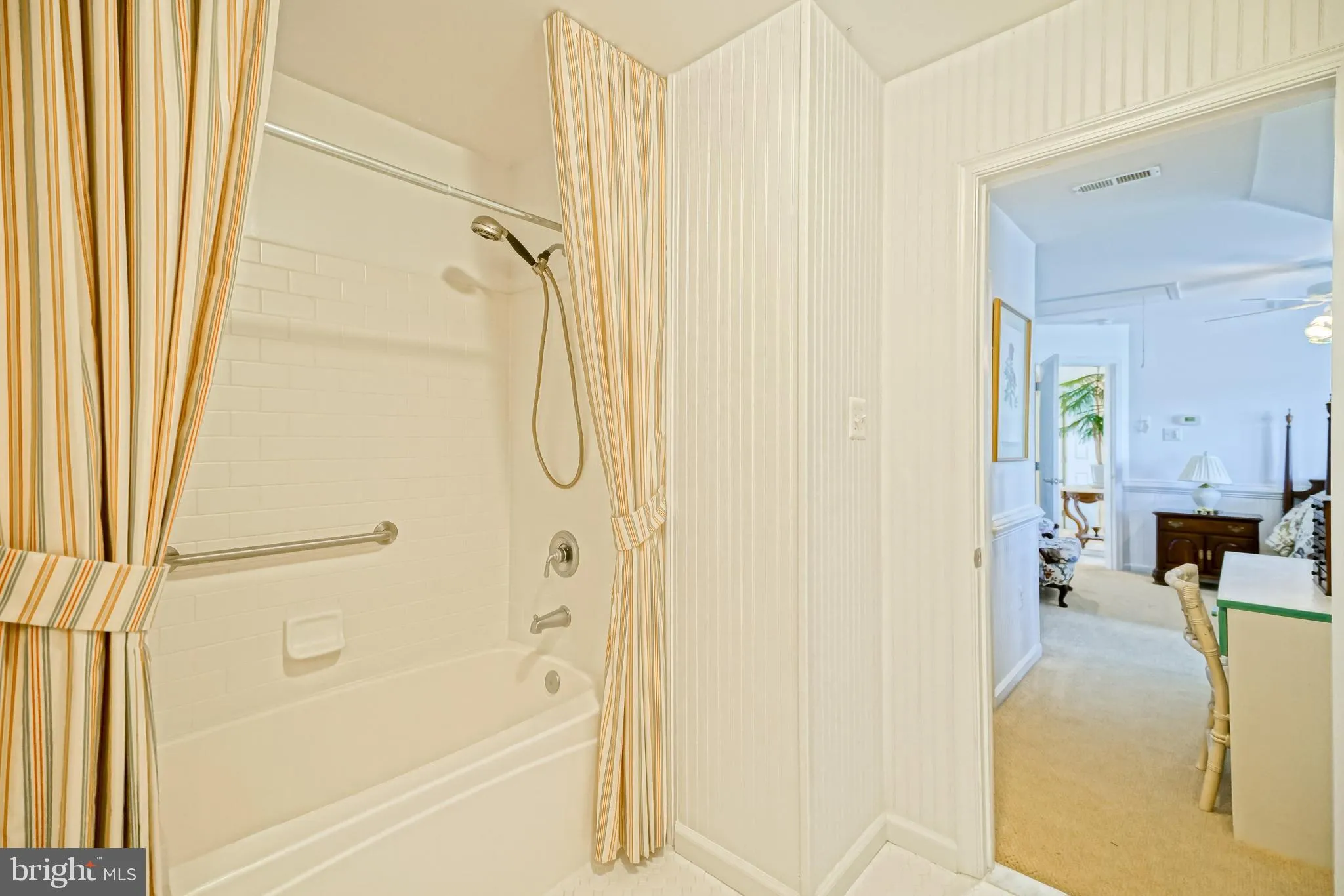 Lewes, Delaware 19958, United States, 5 Bedrooms Bedrooms, ,5 BathroomsBathrooms,Residential,Active,178832