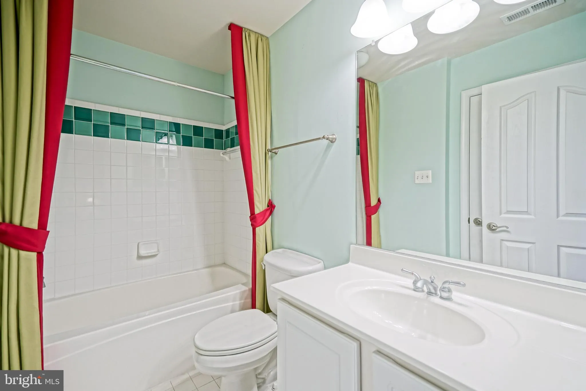 Lewes, Delaware 19958, United States, 5 Bedrooms Bedrooms, ,5 BathroomsBathrooms,Residential,Active,178832