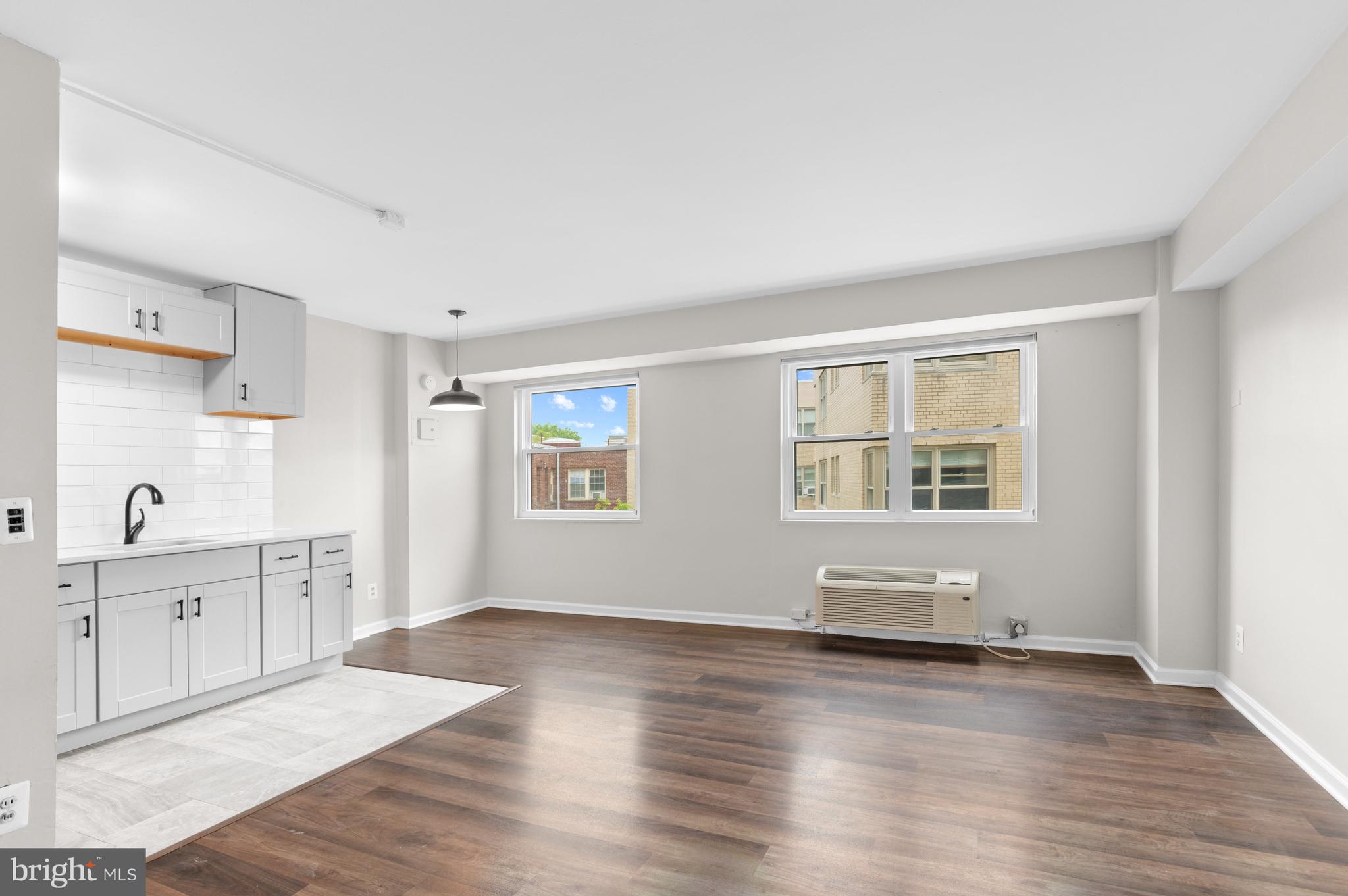 ADAMS MORGAN - Residential