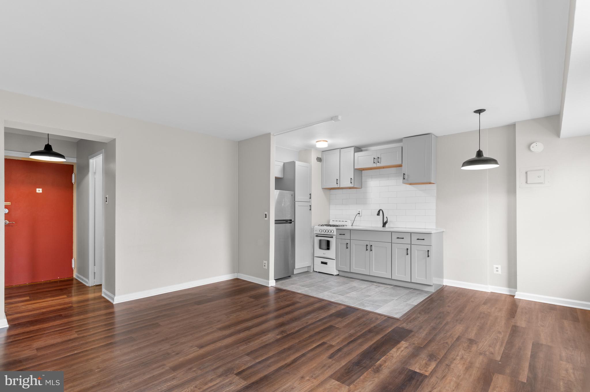 ADAMS MORGAN - Residential