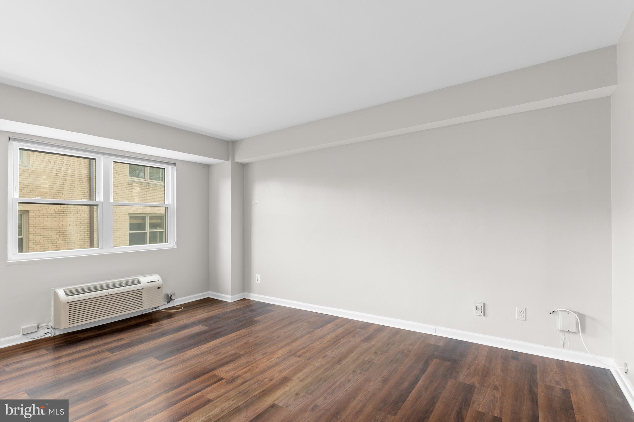 ADAMS MORGAN - Residential