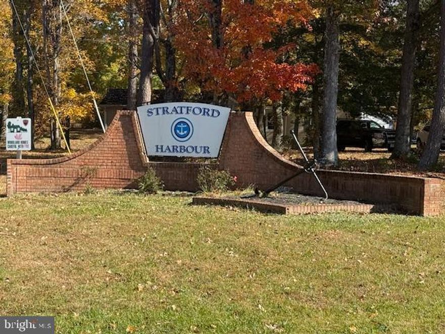 Build Your Dream Home in Stratford Harbour!

Tucked away in a peaceful cul-de-sac, Lot 30 offers an excellent opportunity to build your dream home in the desirable Stratford Harbour community of Montross, Virginia — an ideal setting for a relaxing weekend getaway or a comfortable year-round residence.

Stratford Harbour is one of the premier communities in the Northern Neck, offering an array of amenities to enhance your lifestyle — including a clubhouse, swimming pool, tennis courts, pavilion, and a playground for the kids. Outdoor enthusiasts will love the community-owned beach and marina on the Potomac River, as well as the scenic Lake Independence, perfect for boating, fishing, and relaxing by the water.

The Stratford Harbour Property Owners Association (SHPOA) is a proud, member-run organization dedicated to preserving the beauty, safety, and sense of community that make this neighborhood truly special.

Conveniently located near historic Stratford Hall Plantation and George Washington’s Birthplace, Stratford Harbour combines natural beauty, recreation, and history — a perfect place to call home.

Currently assessed at $20,800, this lot is attractively priced at just $18,000 for a quick sale. Don’t miss this opportunity to own a piece of Stratford Harbour!