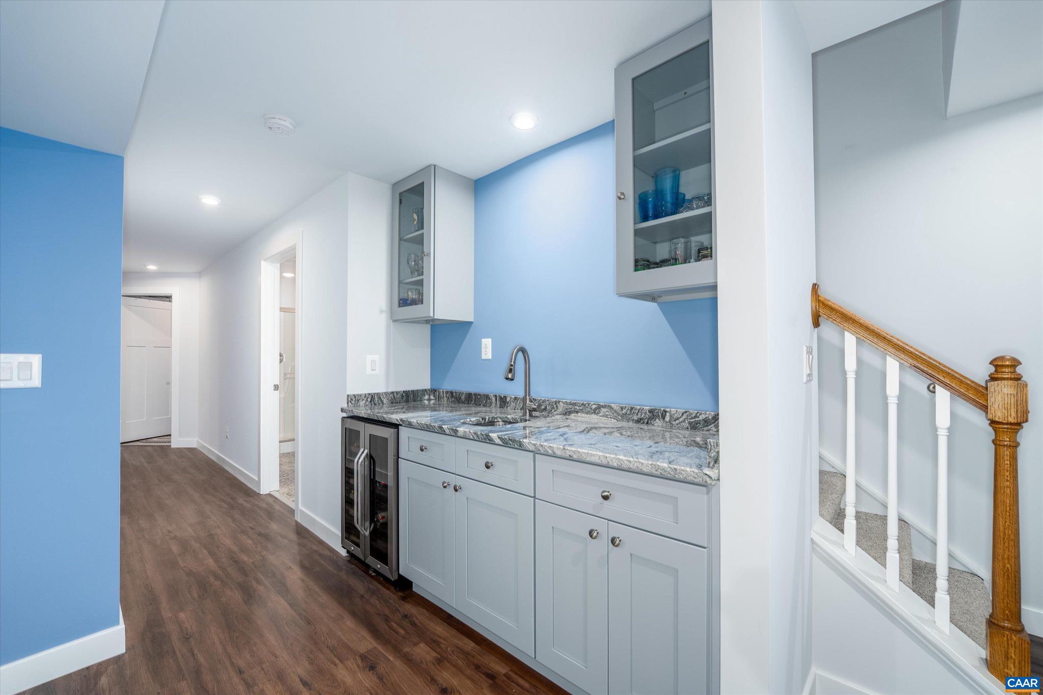 VILLAGE OAKS - Residential