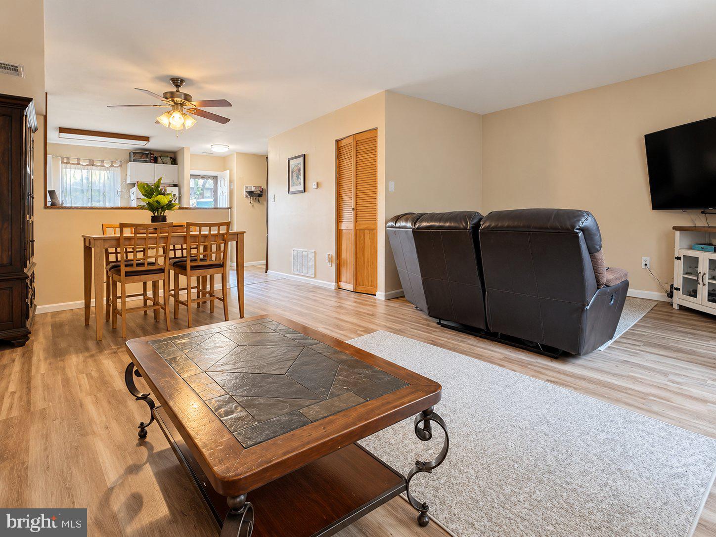 5 KINGS COURT 5