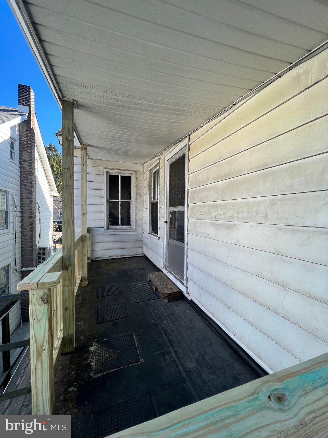 35 POTTSVILLE STREET E