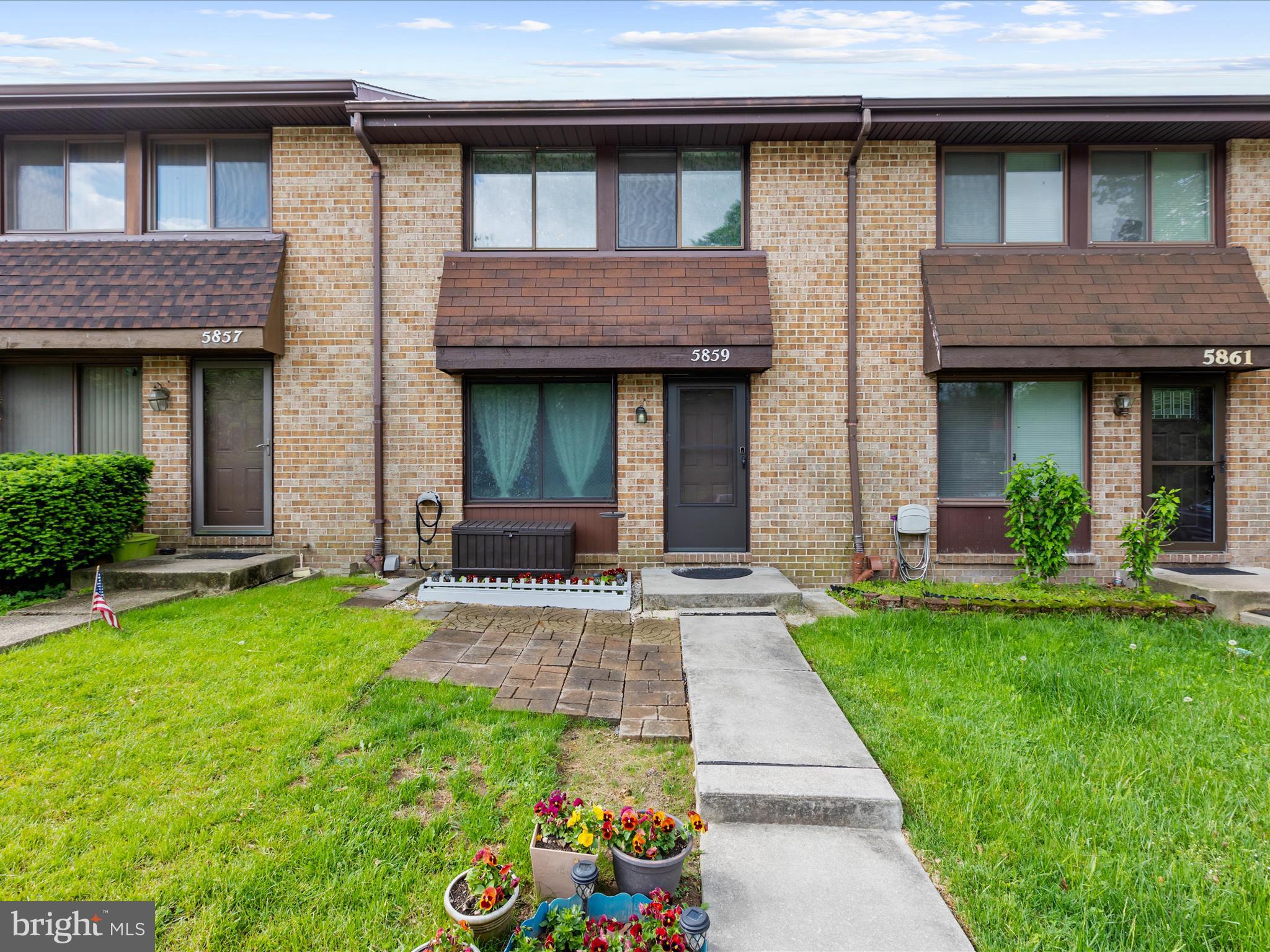 5859 HUNT HILL DRIVE 12-05