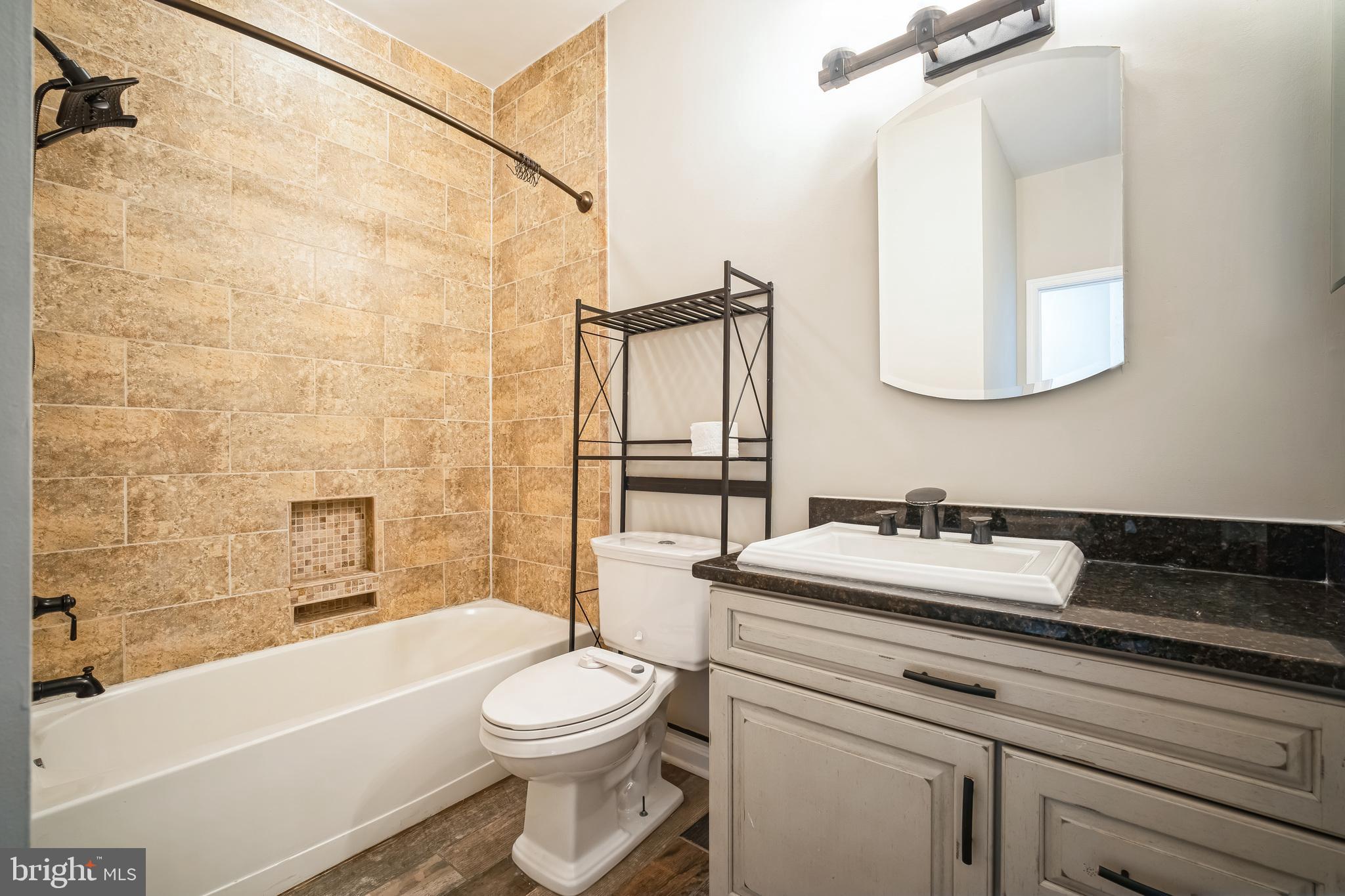 BARR HILL AT INVERNESS - Residential