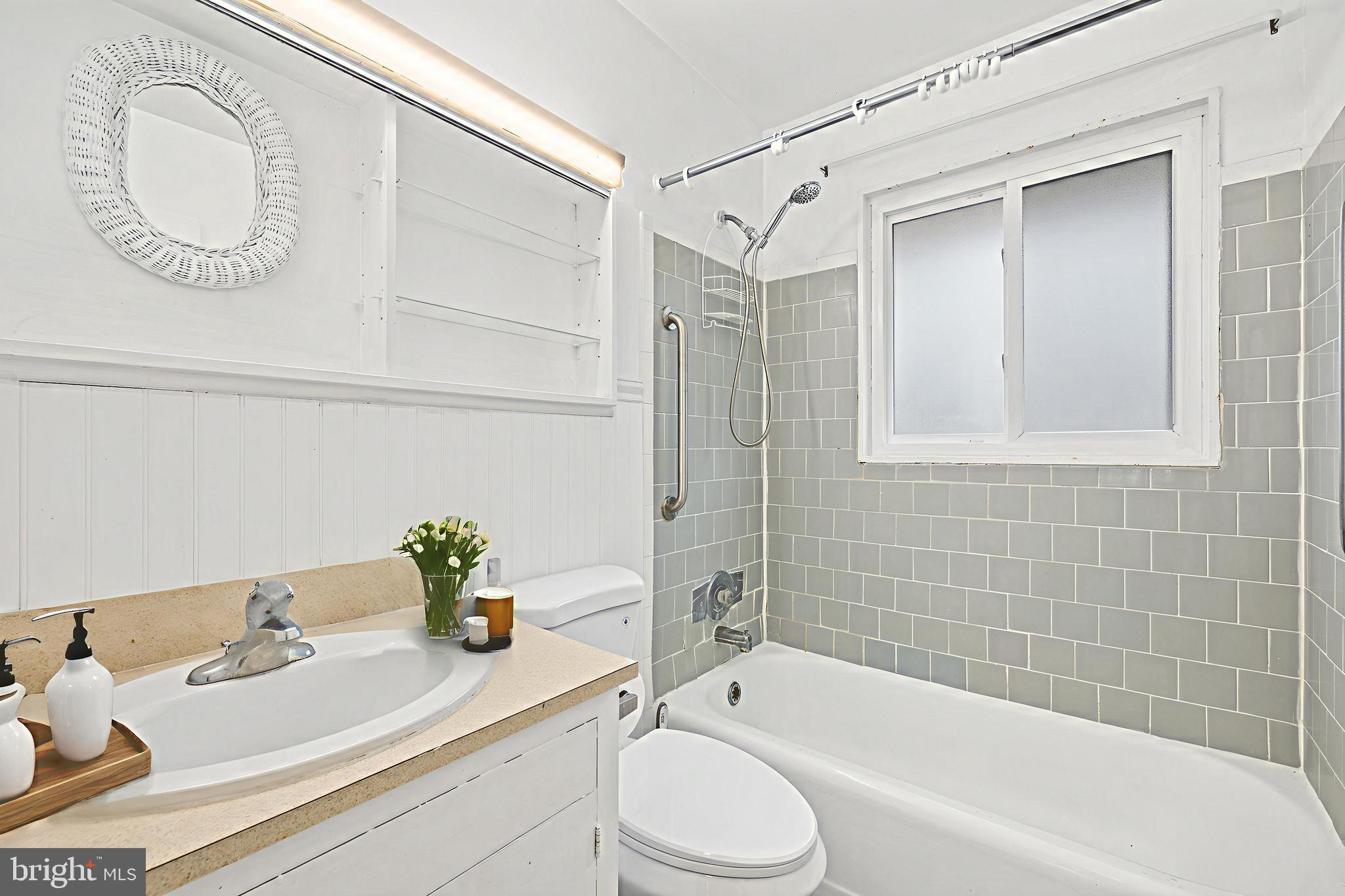 NORTH SPRINGFIELD - Residential