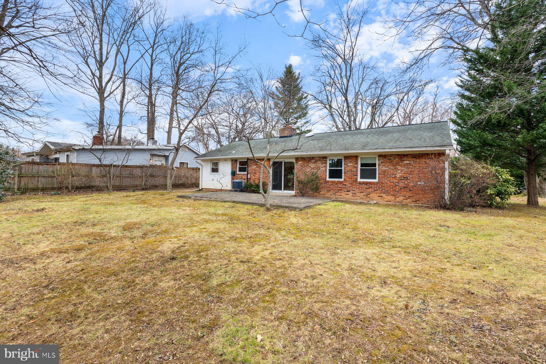 NORTH SPRINGFIELD - Residential