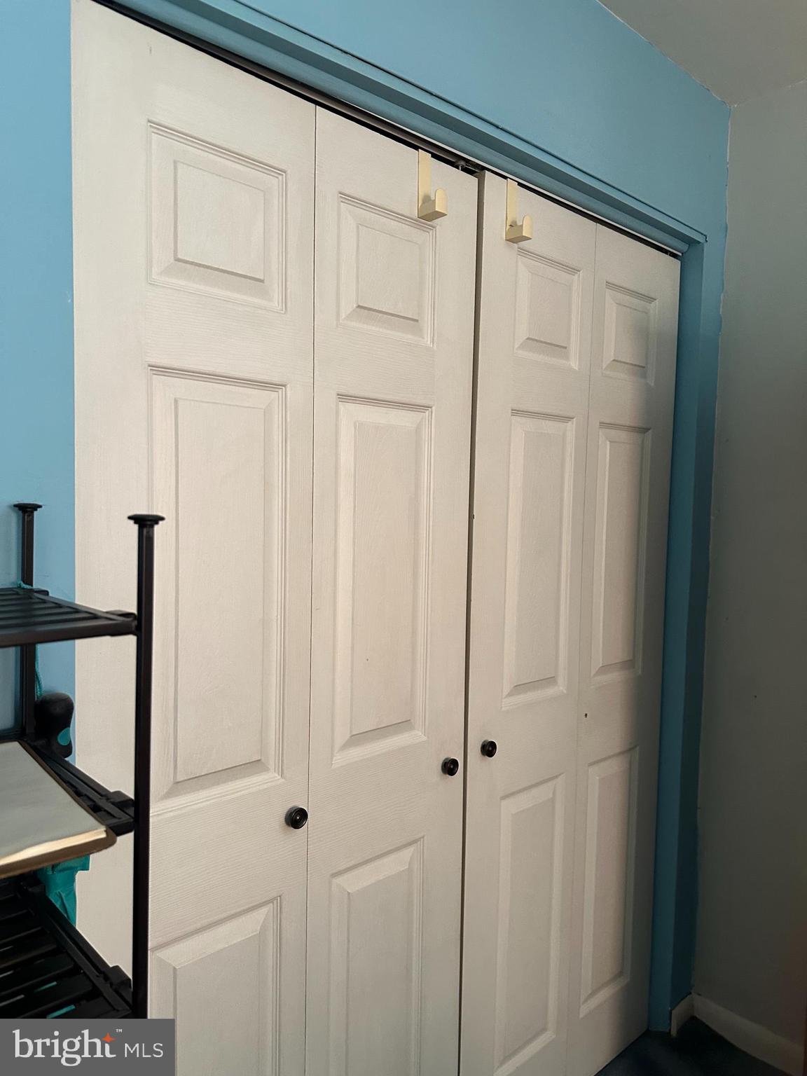 RIDGE GROVE - Residential