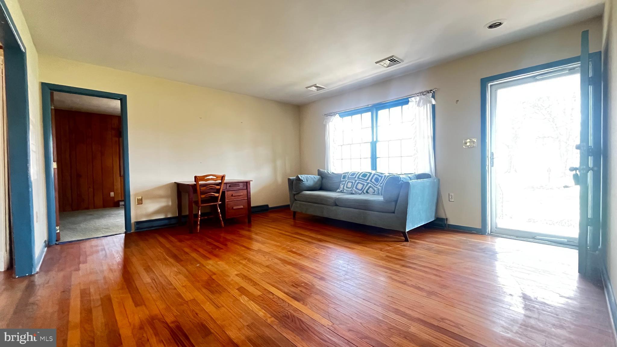 2203 HAMBROOKS BOULEVARD