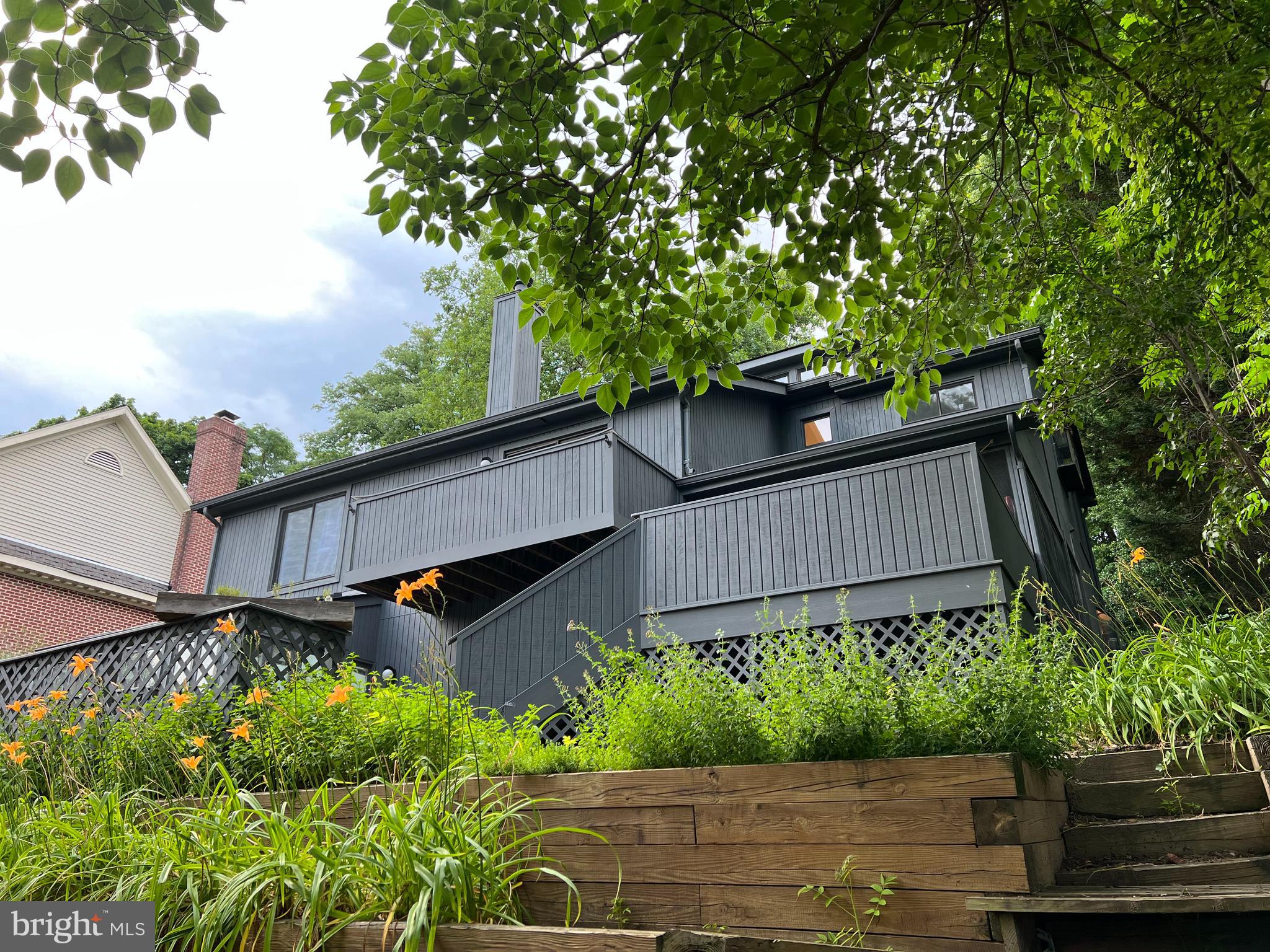 ROSEMONT - Residential Lease