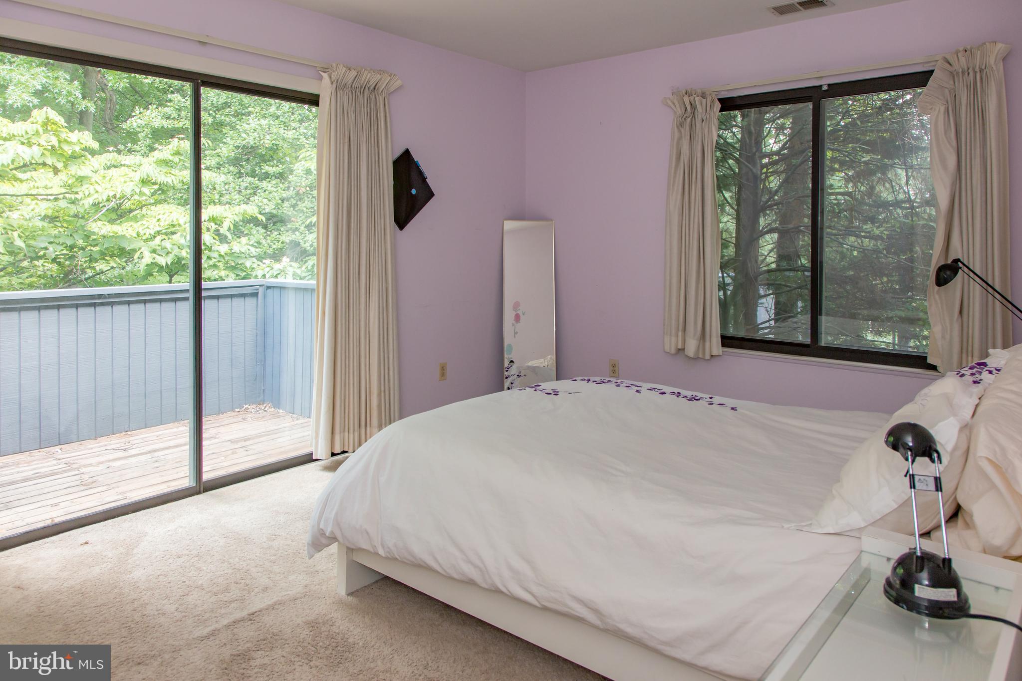 ROSEMONT - Residential Lease