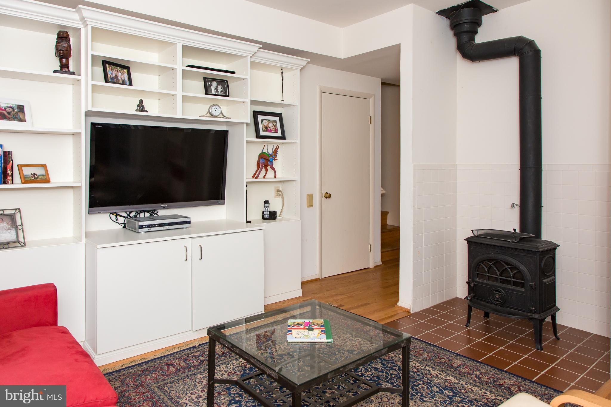 ROSEMONT - Residential Lease