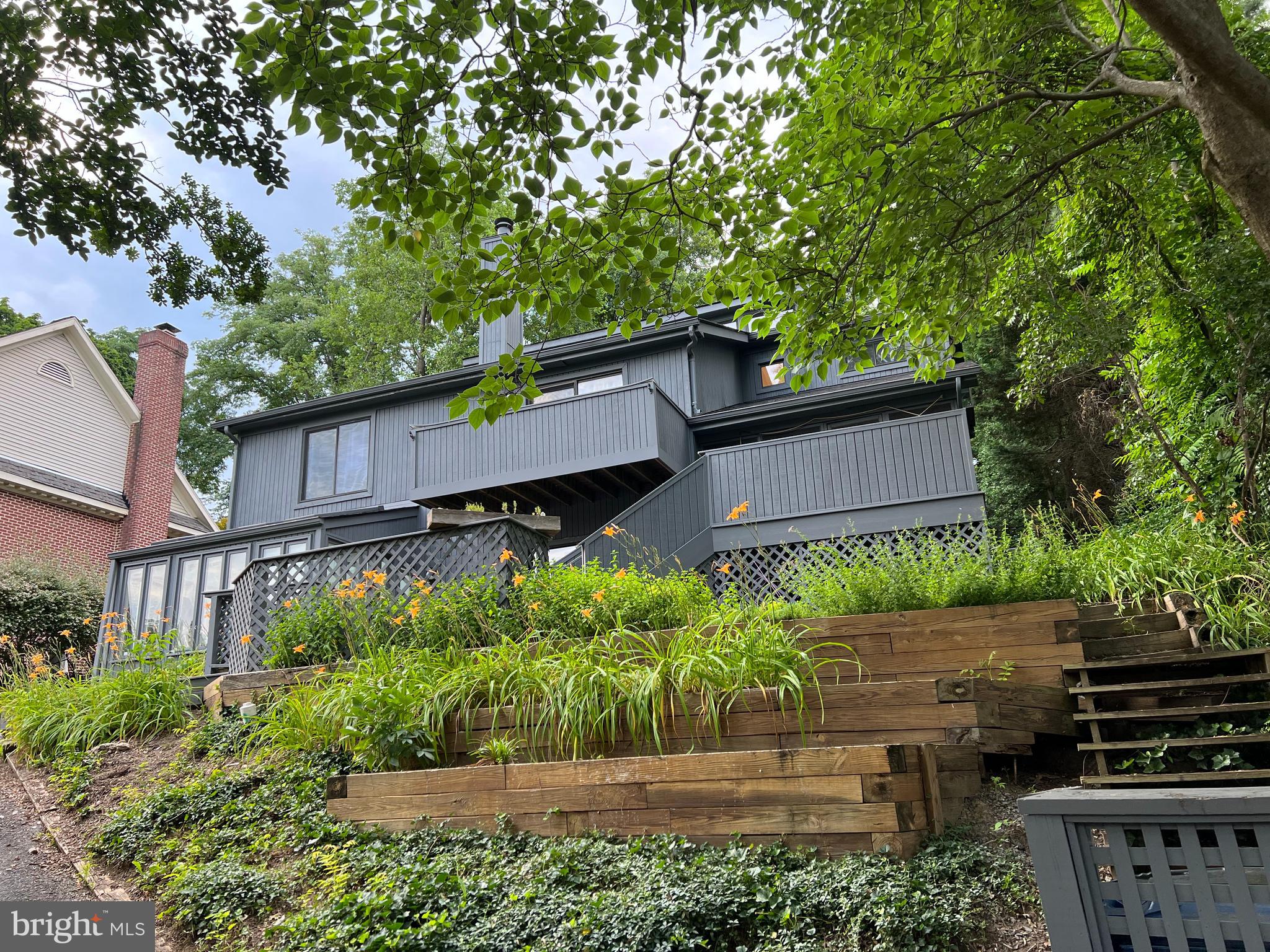 ROSEMONT - Residential Lease